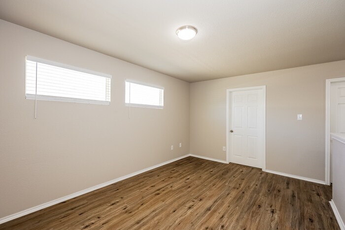 Building Photo - 5738 Red Canyon