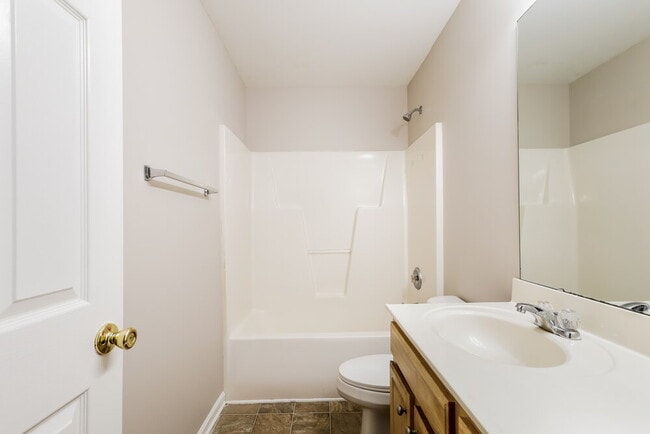 Building Photo - 9446 Dewey Dr