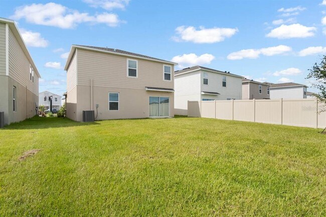 Building Photo - 13524 Camelot Ct