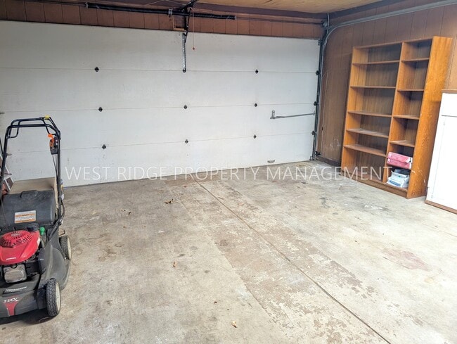 Building Photo - 4884 Lamont Way