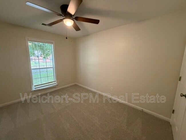 Building Photo - 11245 Cashmere Wood Dr
