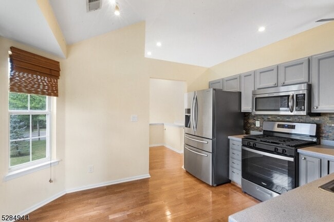 Building Photo - 77 Williamson Ct