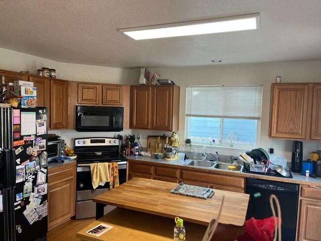 Building Photo - 12328 Deerfield Way