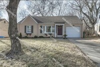 Building Photo - Beautiful Roeland Park Ranch-Available in ...