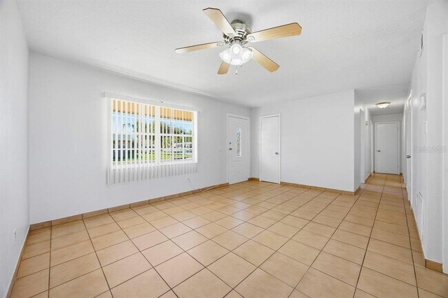 Building Photo - 5681 Tulip Ave
