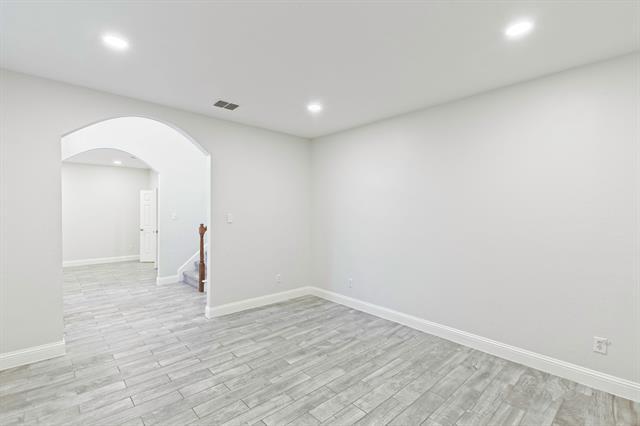 Building Photo - 9900 Presthope Dr