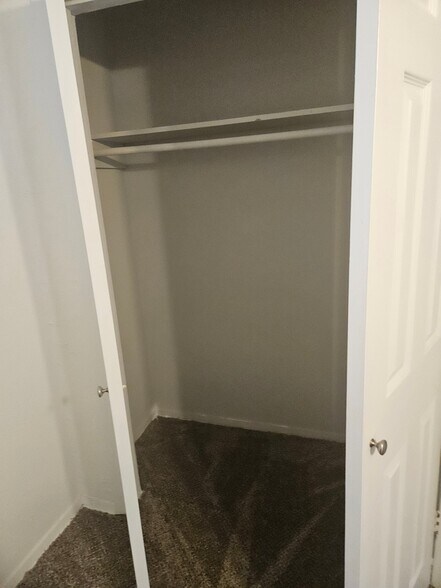 Building Photo - 6321 Saramac Dr