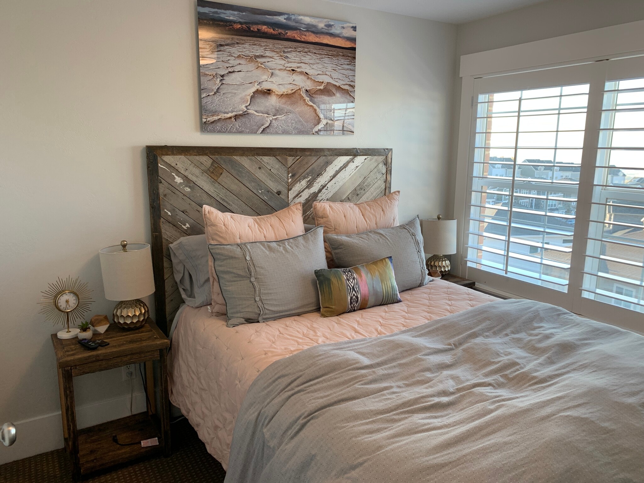 Building Photo - 991 E Senior Band Rd