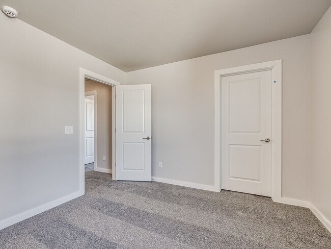Building Photo - Beautiful New Construction Home in Edmond/...