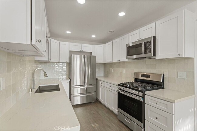 Building Photo - 9219 Colorado Ave