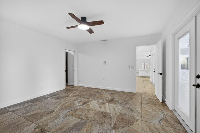 Building Photo - 1776 The 12th Fairway