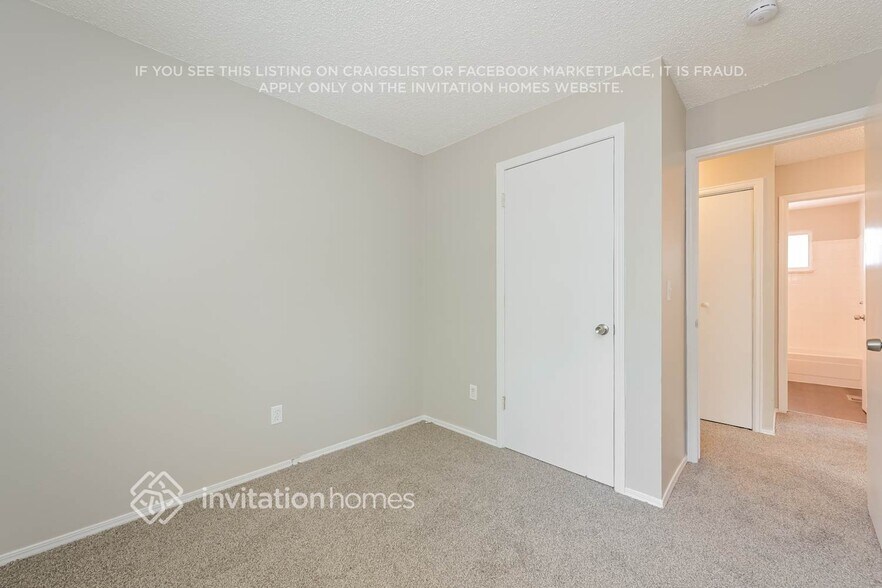 Building Photo - 17468 E Whitaker Dr