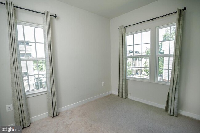 Building Photo - 8210 Goldstone Ct