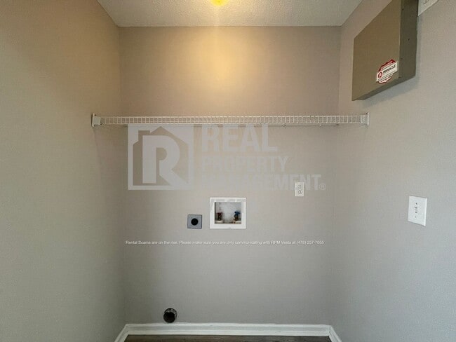 Building Photo - 109 Barley Pl