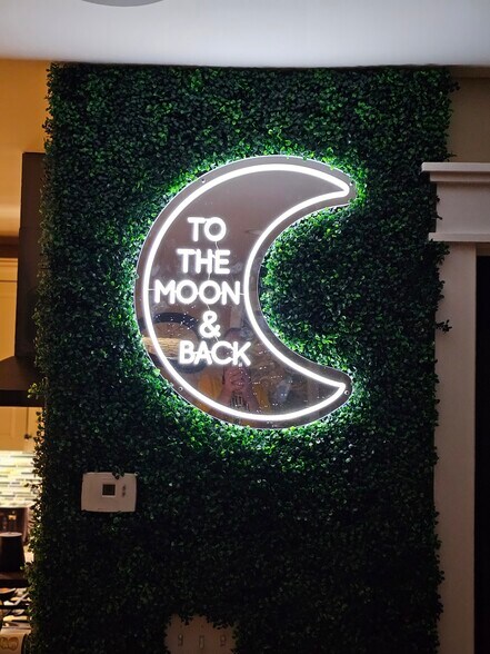 Building Photo - 435 High St