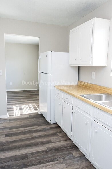Building Photo - 5102 Tennessee 58