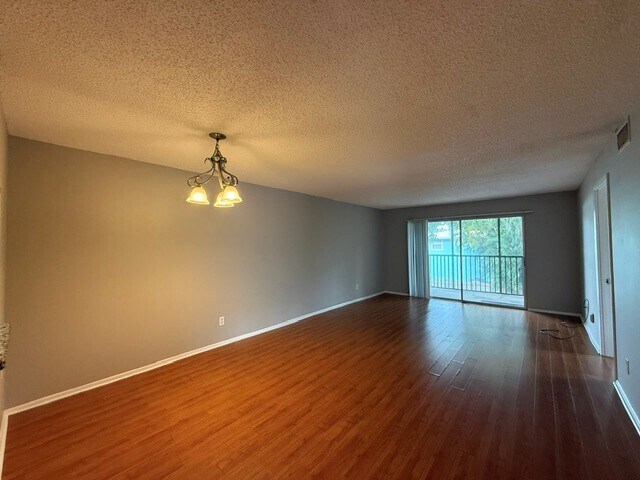 Building Photo - 3700 S Osprey Ave