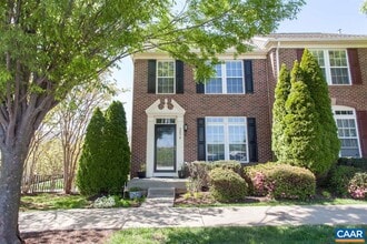 Building Photo - 2074 Lockwood Dr
