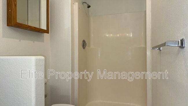Building Photo - 175 S Stardust Ct