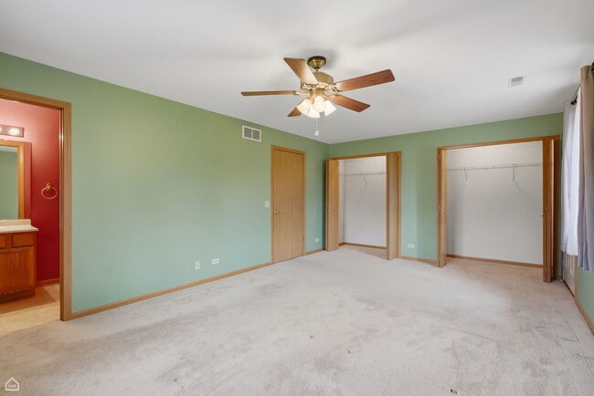 Building Photo - 490 Westwood Ct