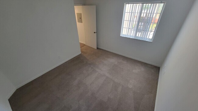 Building Photo - 4197 N Haverhill Rd