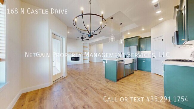 Building Photo - 168 N Castle Dr