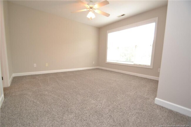 Building Photo - 1507 Poets Glade Dr