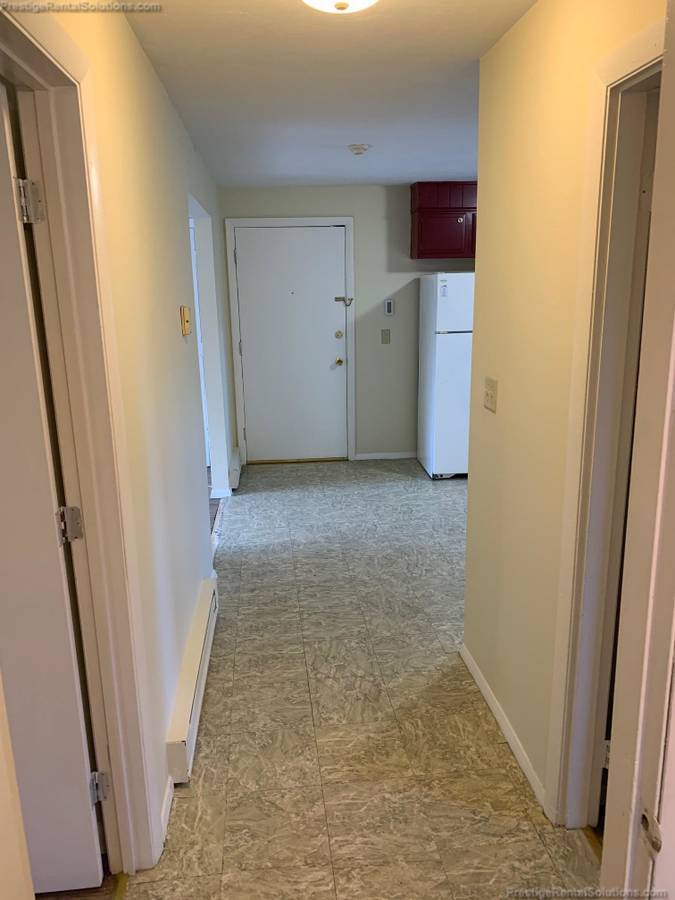 Building Photo - 76 Lorchris St