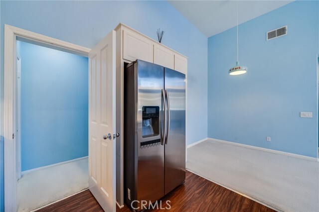 Building Photo - 1503 Solvay Aisle