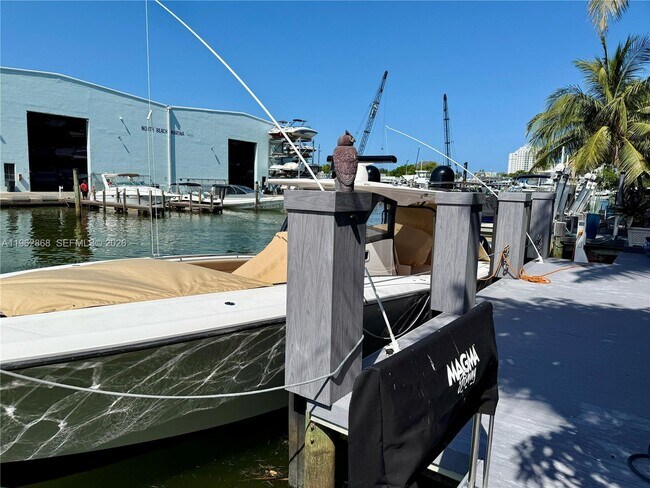 Building Photo - 745 NE 77th St