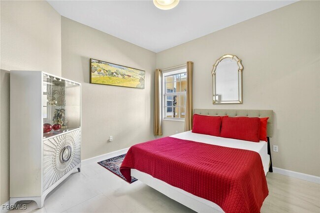 Building Photo - 8625 Via Rapallo Dr