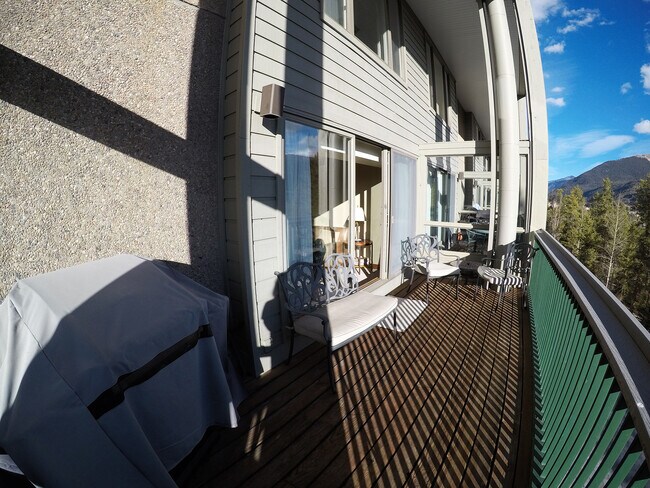 Building Photo - Winter Seasonal Rental- Sts John 2522