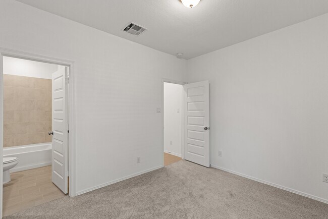 Building Photo - 23103 Forebear Dr