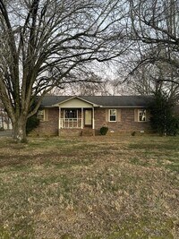 Building Photo - 830 Oconnor St