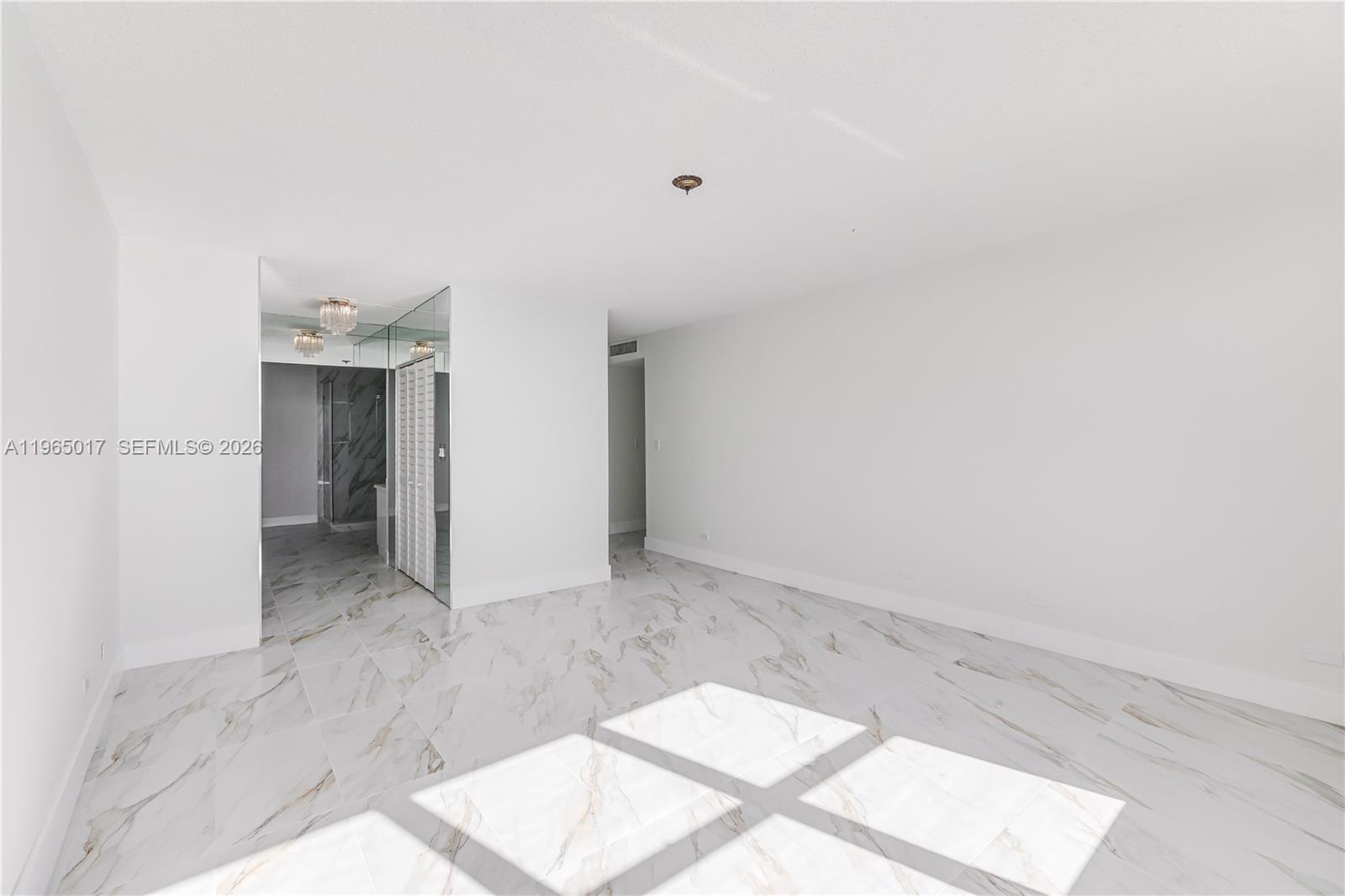 Building Photo - 1800 NE 114th St