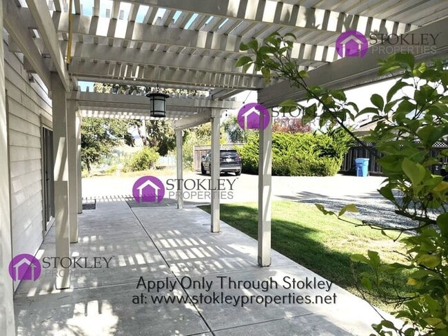 Building Photo - Stokley Properties Presents 54 Hidden Hill...