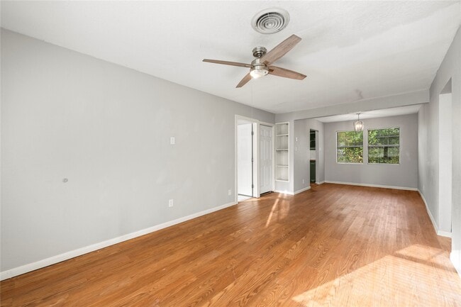 Building Photo - 1714 N Avenue H