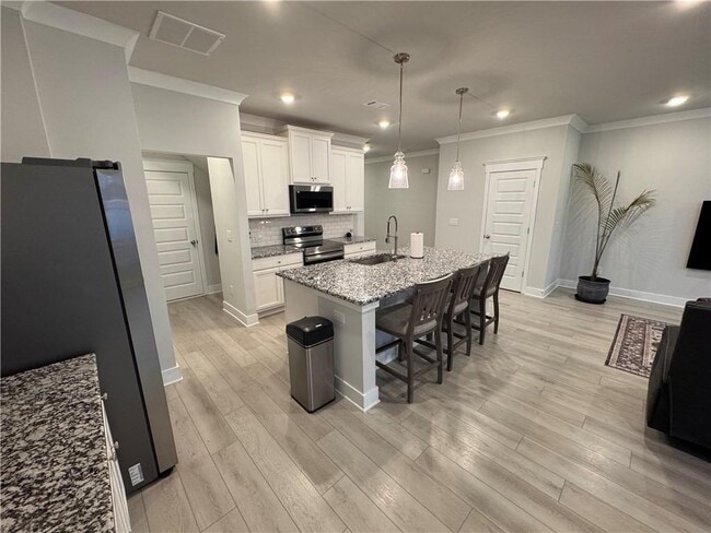 Building Photo - 220 Depot Lndg Rd