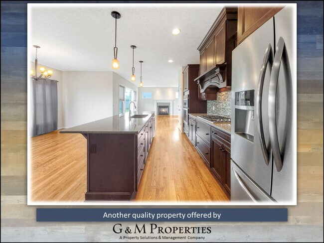 Building Photo - Rarely Available - Large Executive Rental ...