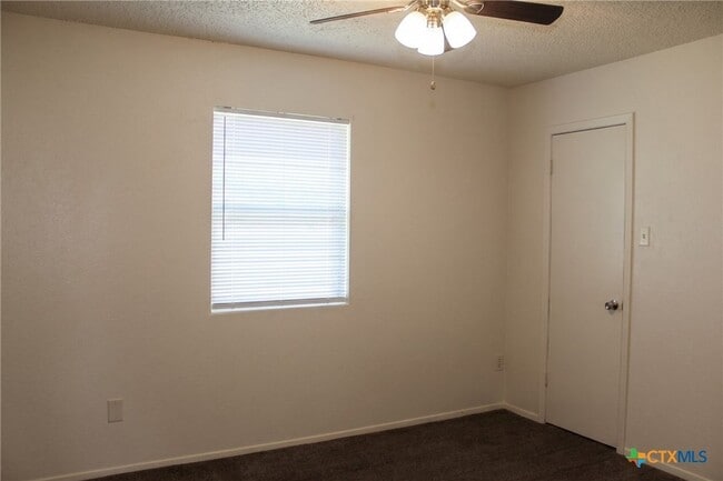 Building Photo - 5707 Dan Dr