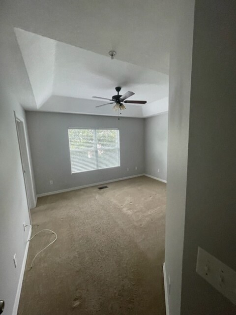 Building Photo - 2304 Betsy Ross Ln