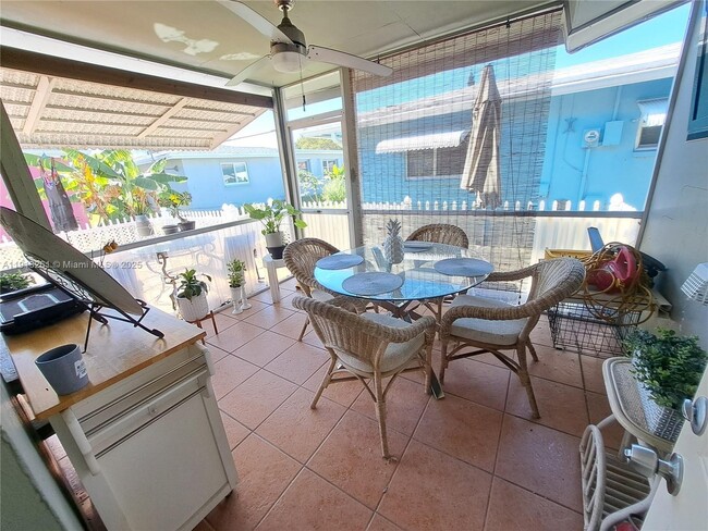 Building Photo - 5010 NW 51st Ct