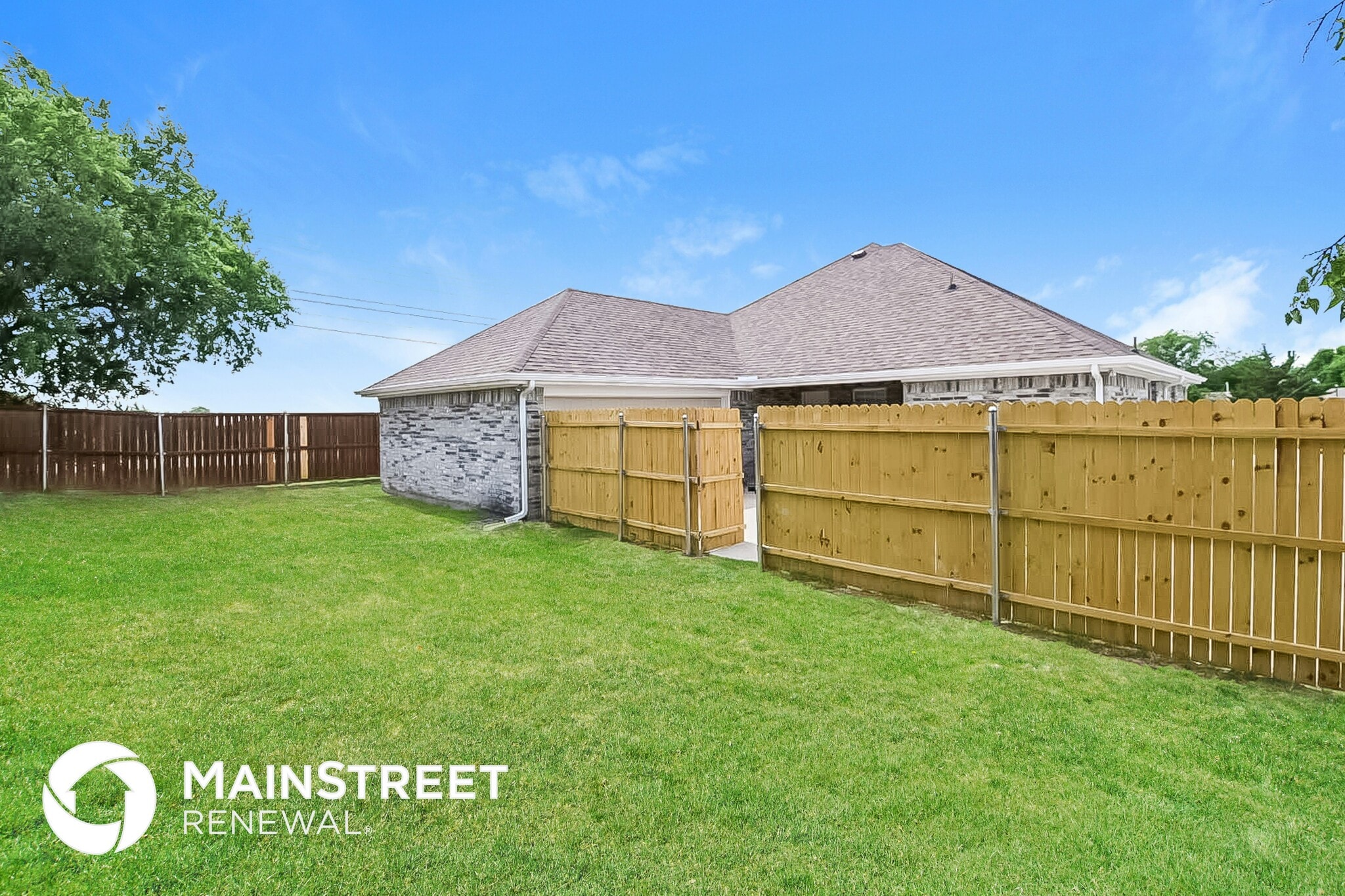 Building Photo - 629 Green Mound Dr