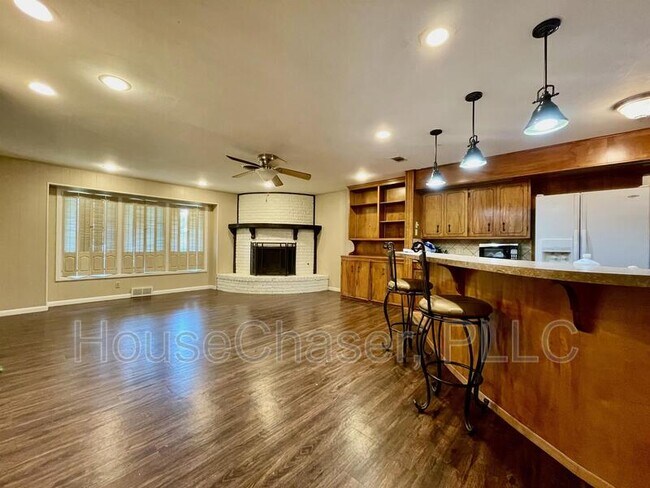 Building Photo - 4816 15th St