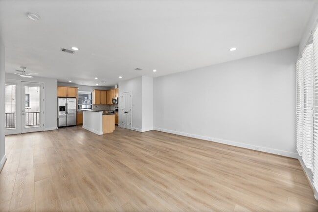 Building Photo - 2315 McIlhenny St