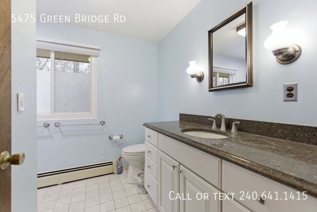 Building Photo - 5475 Green Bridge Rd