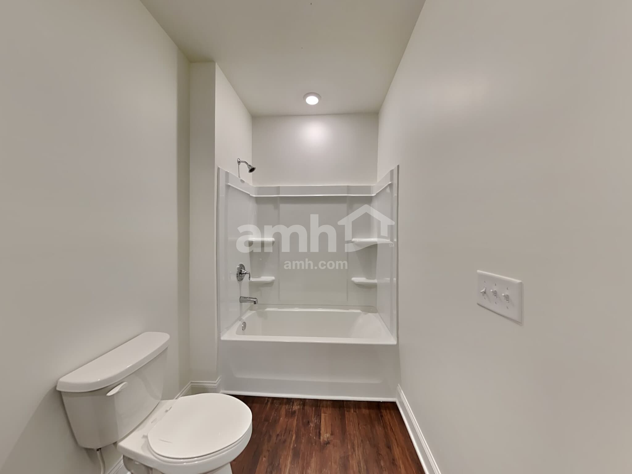 Building Photo - 719 Carnaby Ln