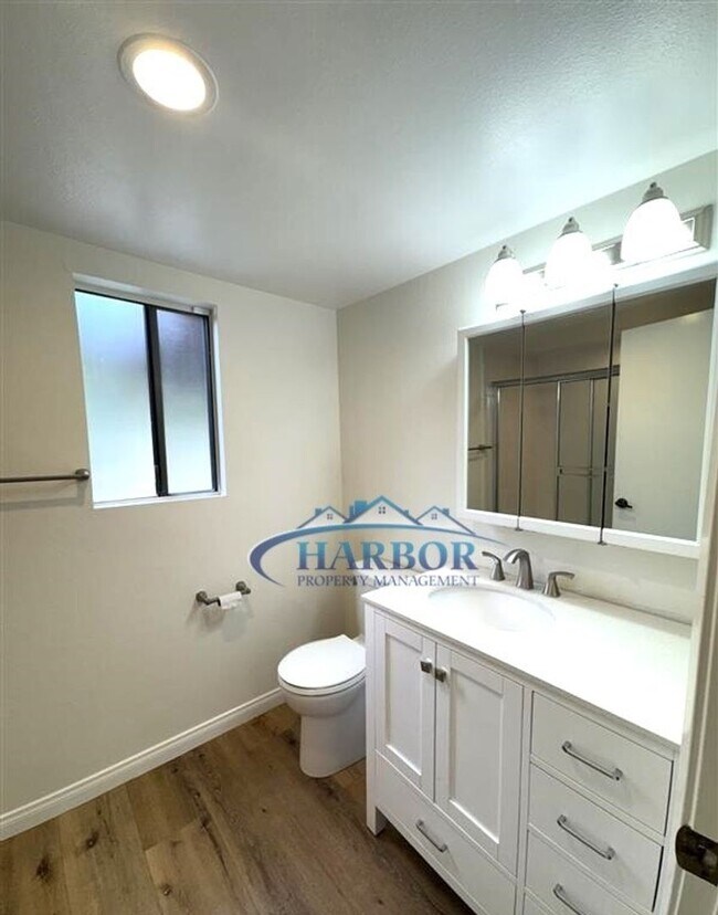 Building Photo - Beautifully Remodeled 4-Bedroom Home in Sa...