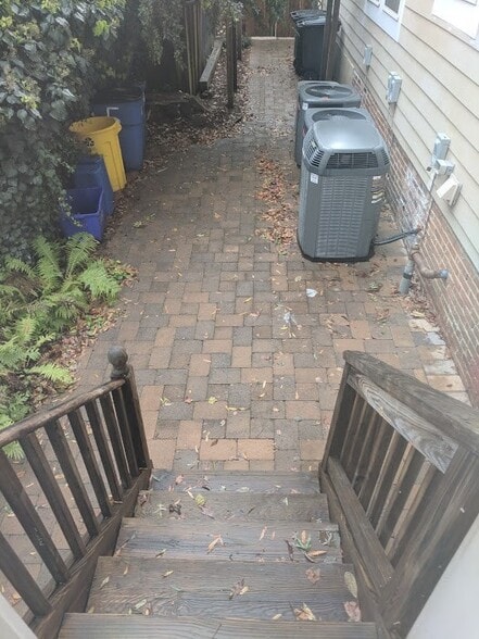 Building Photo - 5 Murray Ave