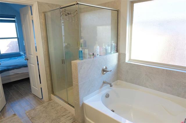 Building Photo - 5928 Pine River Ln